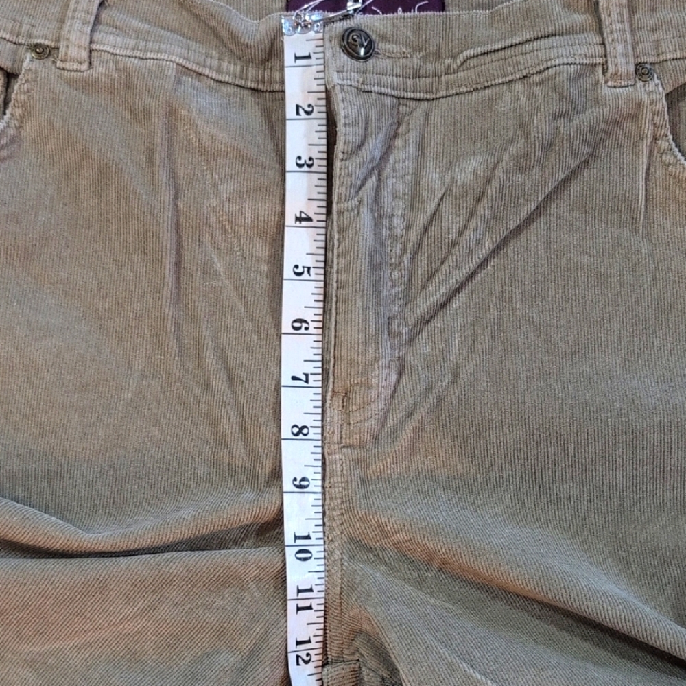 Gloria Vanderbilt Women's Corduroy Jeans in Tan - Picture 5 of 8